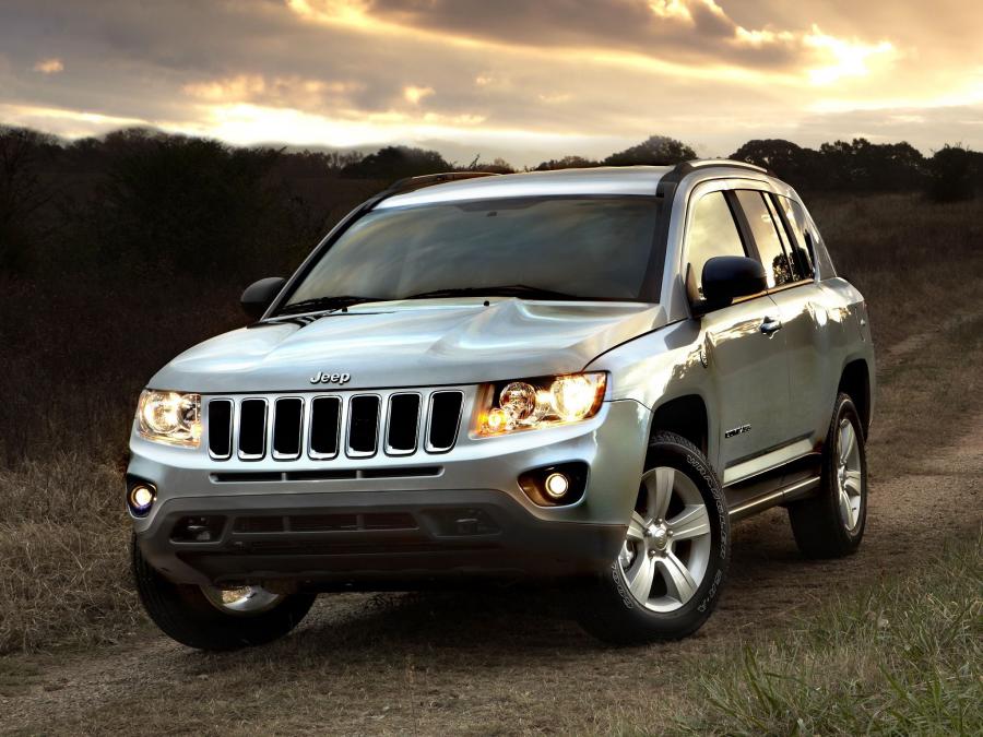  Jeep Compass 2010 года  (фото 16 из 17)